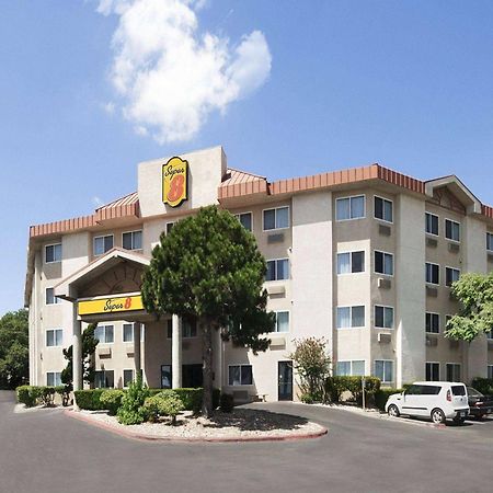 Super 8 By Wyndham Austin North/University Area Esterno foto