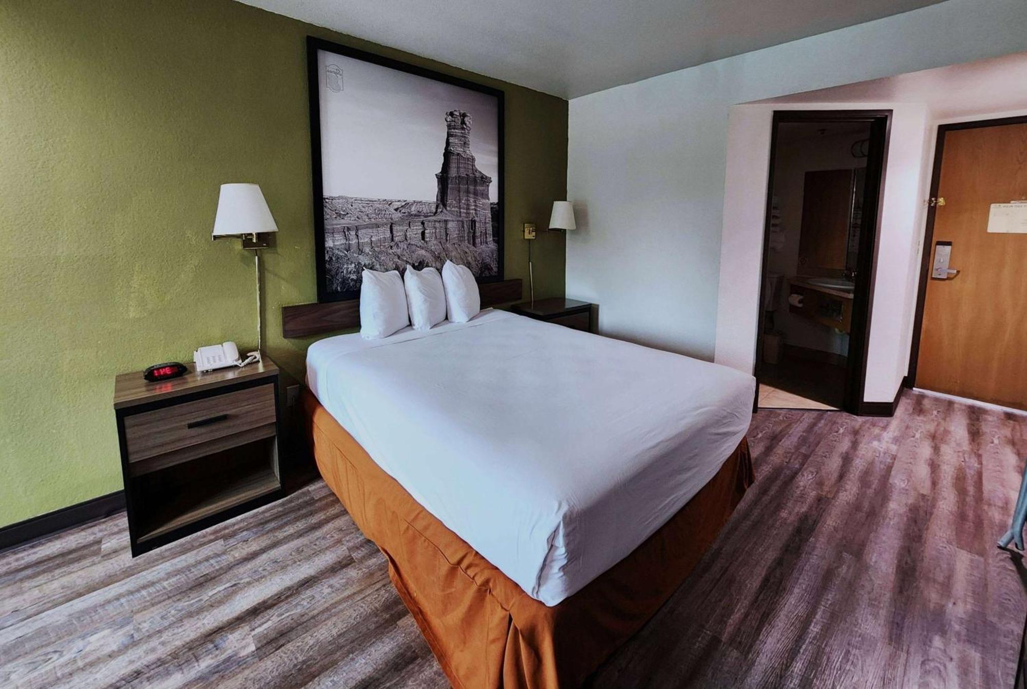 Super 8 By Wyndham Austin North/University Area Esterno foto
