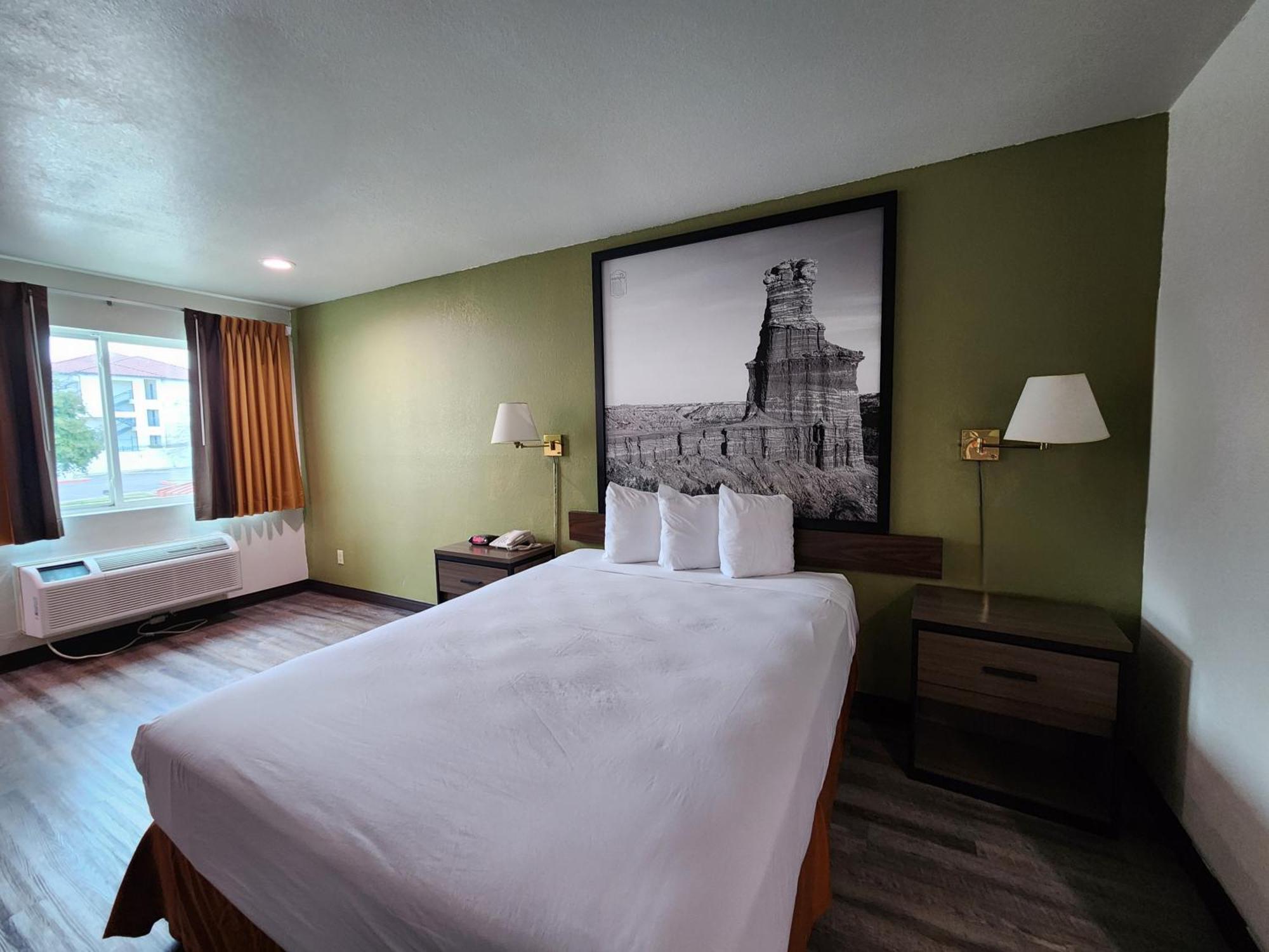 Super 8 By Wyndham Austin North/University Area Esterno foto