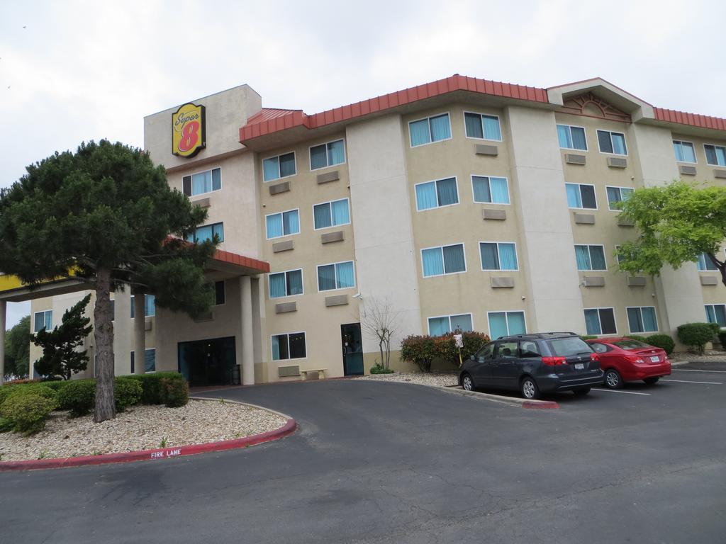 Super 8 By Wyndham Austin North/University Area Esterno foto